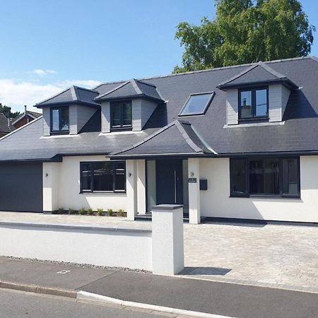 Large Modern Self Contained Apartment In Lymington Extérieur photo