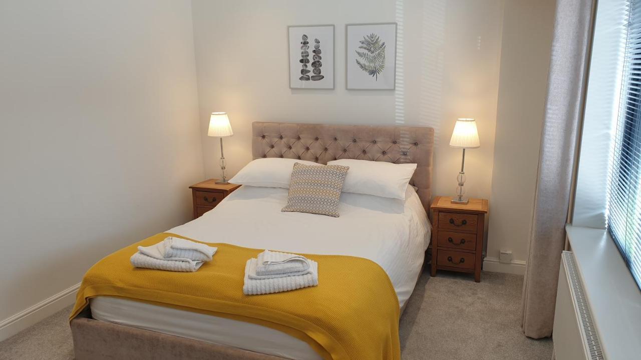 Large Modern Self Contained Apartment In Lymington Extérieur photo